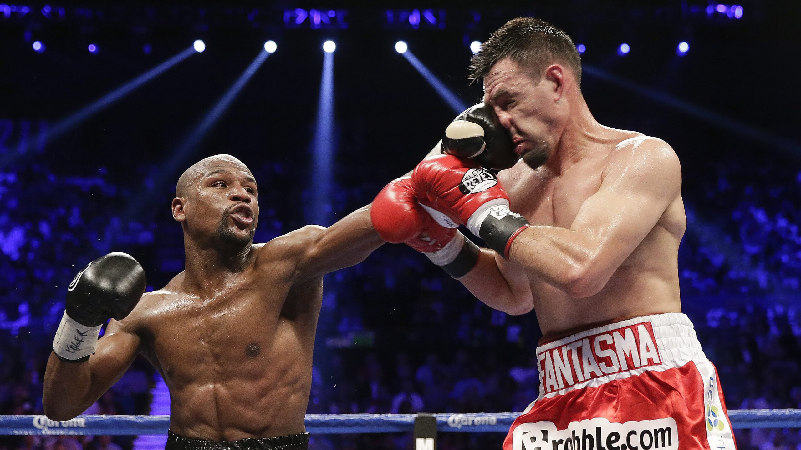 高芙赛后谦逊发言登热搜，利物浦惊险莱比锡引发热议